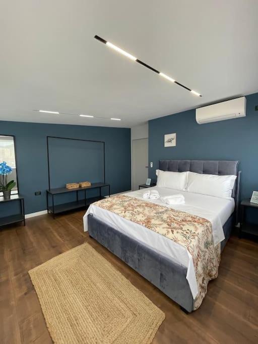 Apartament Voyage Penthouse Tirana Zewnętrze zdjęcie