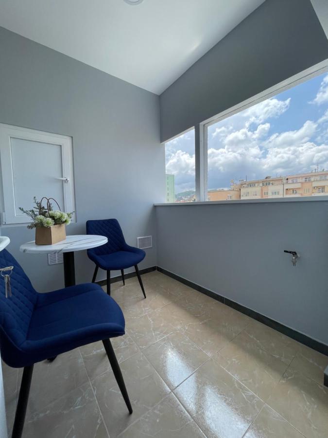 Apartament Voyage Penthouse Tirana Zewnętrze zdjęcie